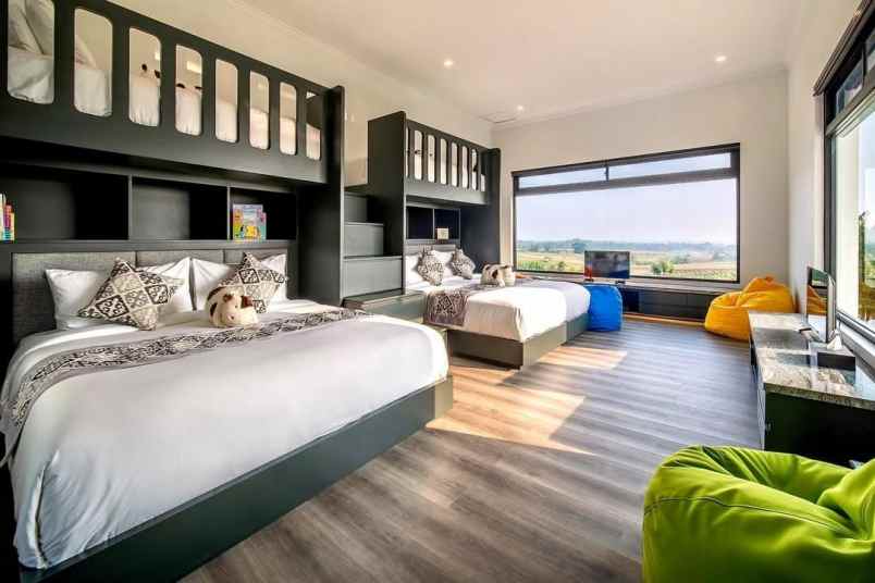 dijual villa mewah dengan view sawah di beraban