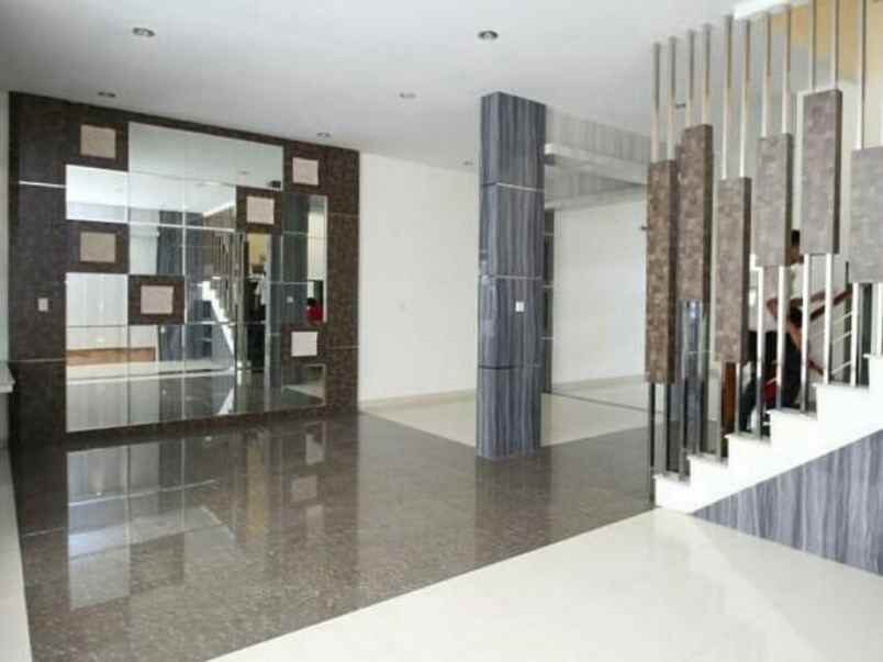 dijual villa siap huni mutiara residence