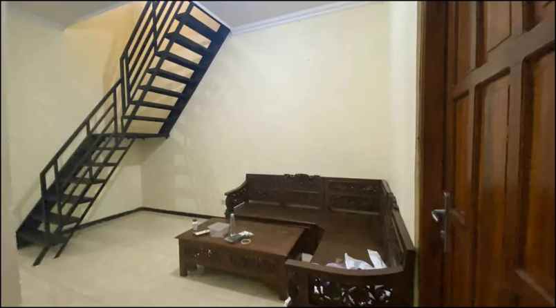 dijuwal rumah 2 lt plus perabot