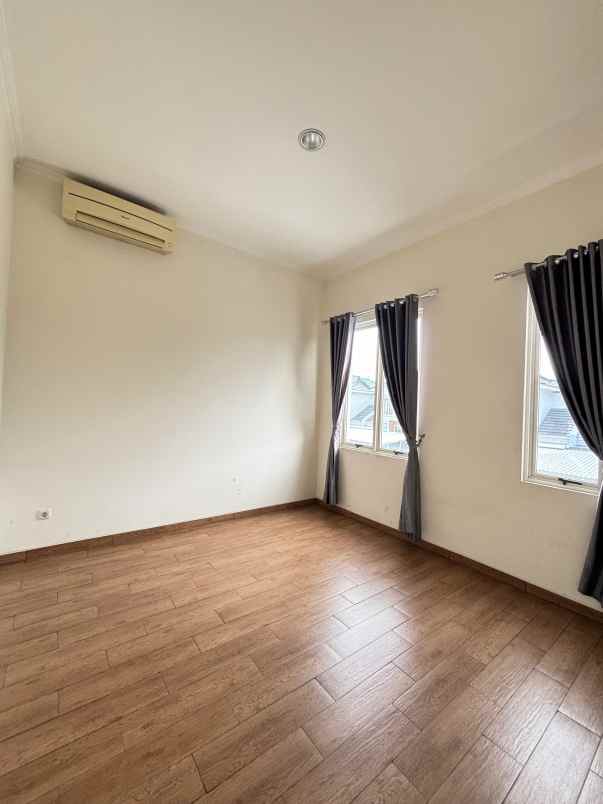 disewa rumah chiara suvarna sutera tangerang