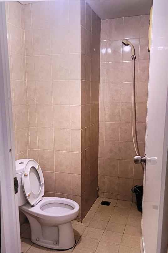 disewakan apartemen apartemen green lake sunter