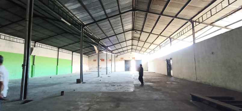 disewakan gudang di tulungagung