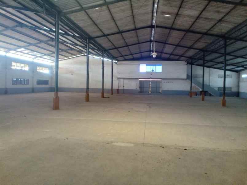 disewakan gudang jalan raya genuk semarang