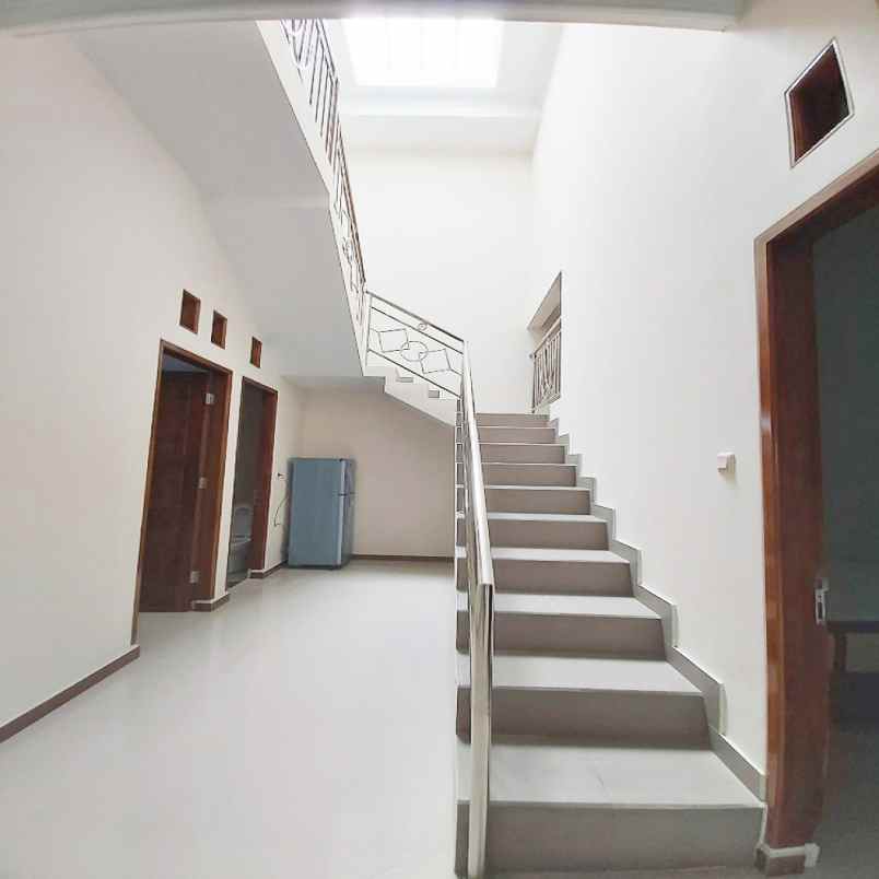 disewakan kost komplek intan regency blok