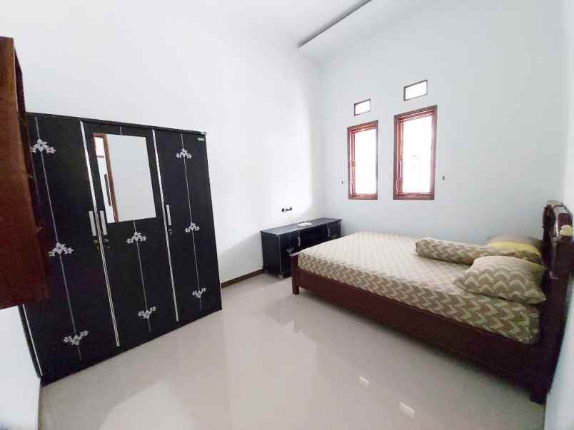 disewakan kost komplek intan regency blok