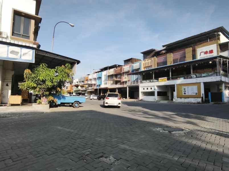 disewakan ruko gandeng tiga di komplek cemara asri