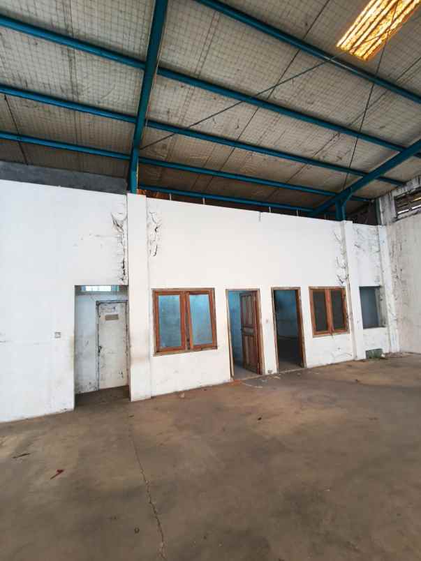 disewakan ruko gudang kantor jalan raya canggu