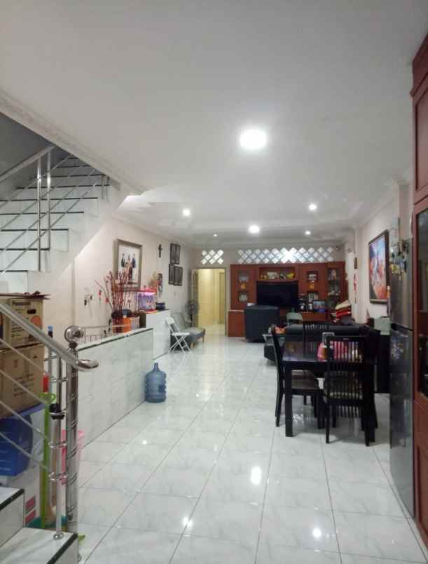 disewakan ruko gudang kantor jalan thamrin asia pasar