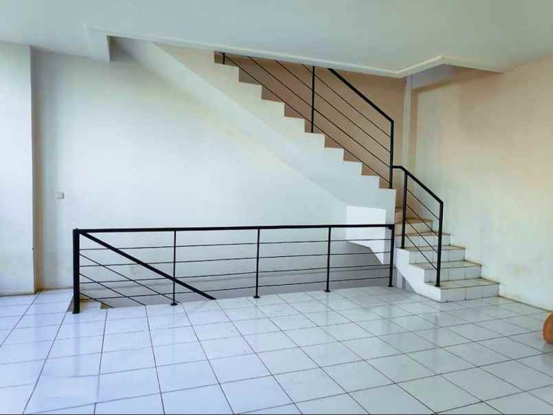 disewakan ruko gudang kantor jl raya kebon jeruk