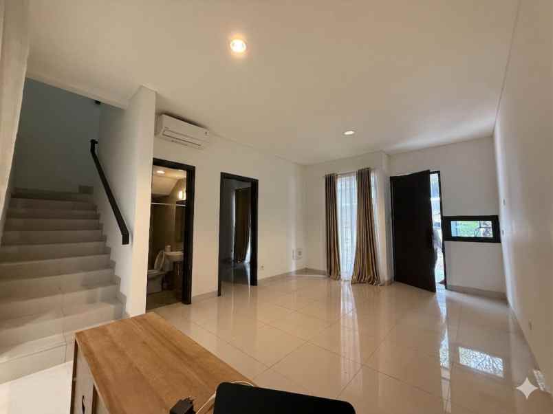 disewakan rumah cluster wisteria metland