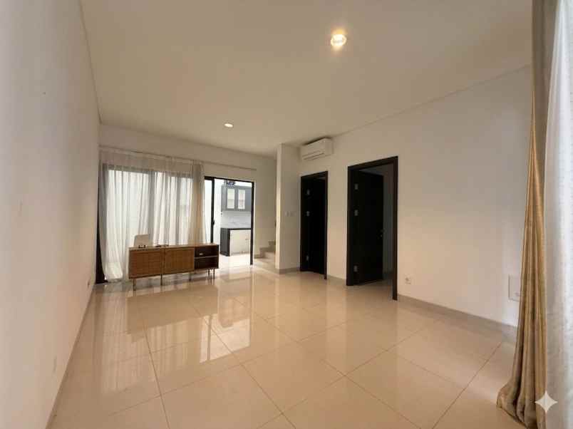 disewakan rumah cluster wisteria metland