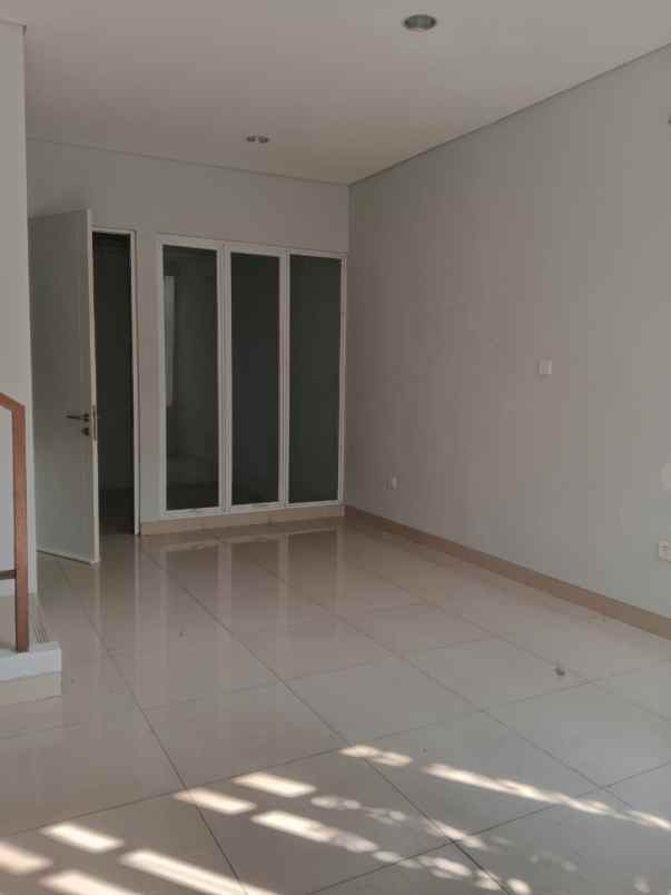 disewakan rumah cluster yarra jgc jakarta
