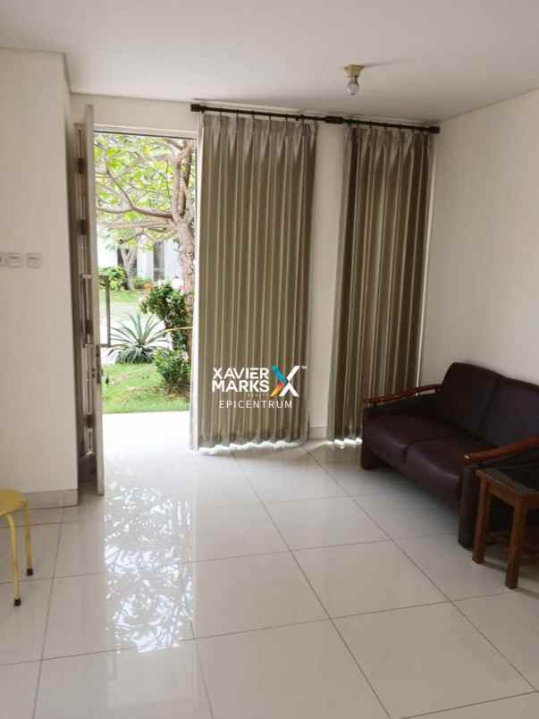 disewakan rumah di grand pakuwon semi furnished