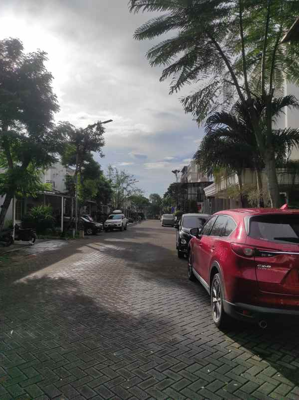 disewakan rumah green lake city cluster europa 6x15