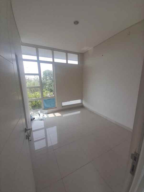 disewakan rumah harapan indah cluster vasana