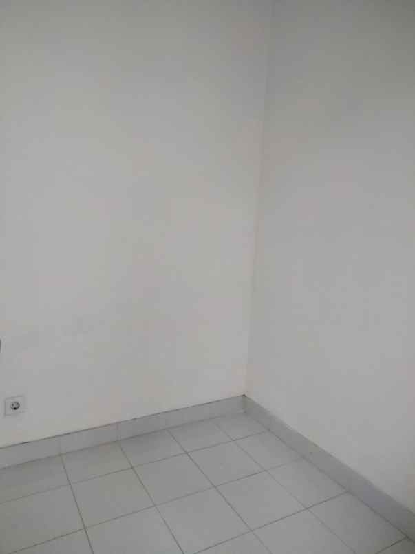 disewakan rumah jakarta garden city