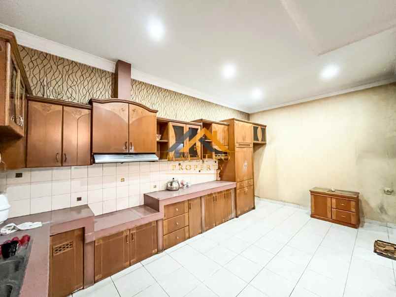 disewakan rumah jalan jemadi krakatau