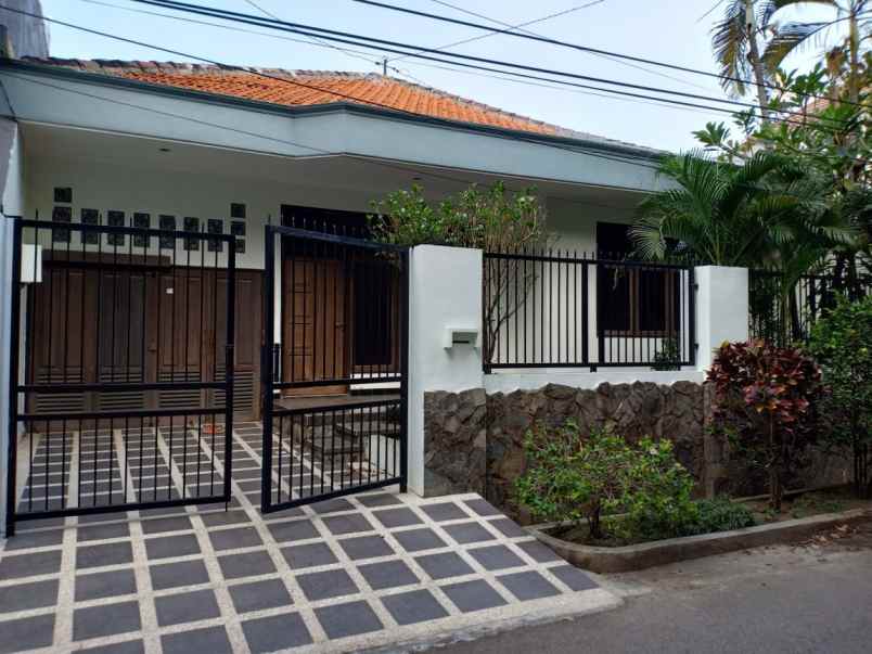 disewakan rumah jemursari