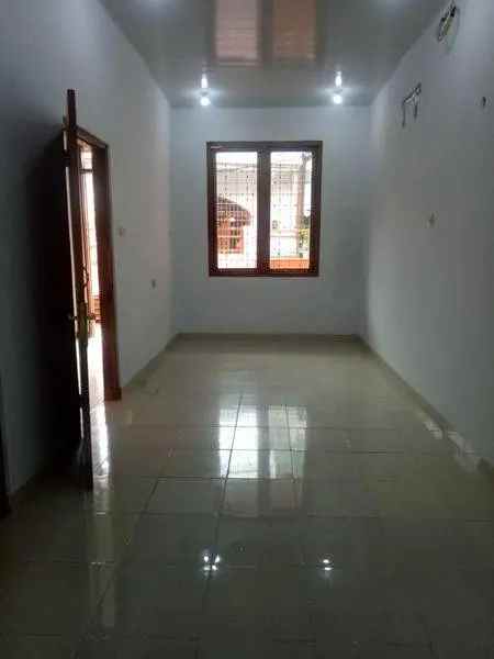 disewakan rumah jl songsi dalam tanah