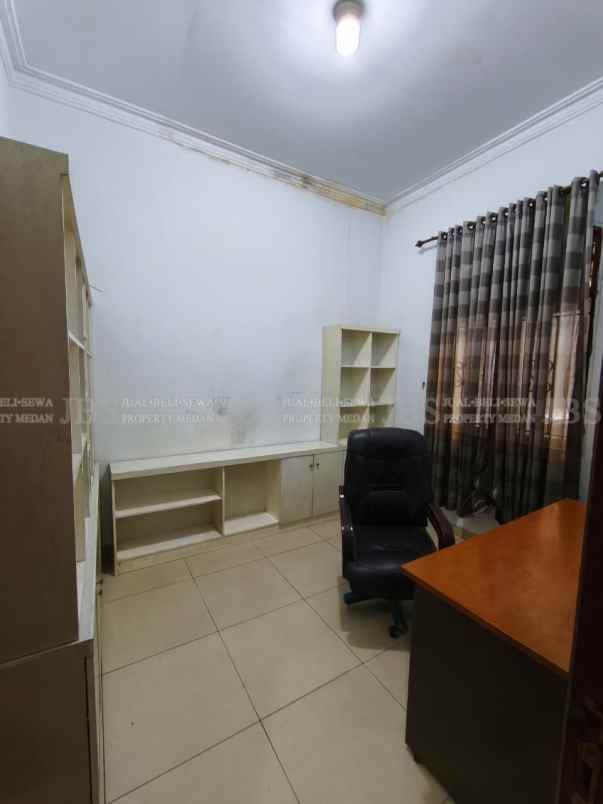 disewakan rumah komplek cemara hijau jalan