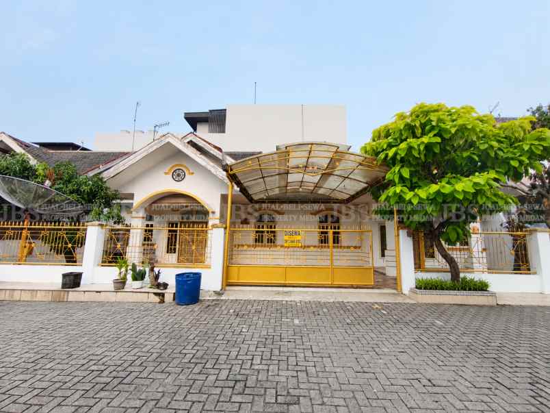 disewakan rumah komplek cemara hijau jalan