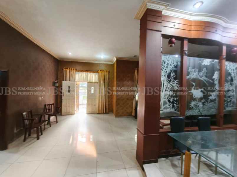disewakan rumah komplek cemara hijau jalan