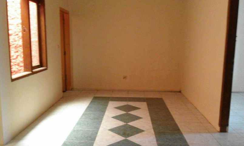 disewakan rumah komplek walikota kelapa gading