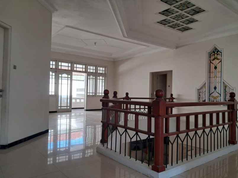 disewakan rumah margorejo indah sby
