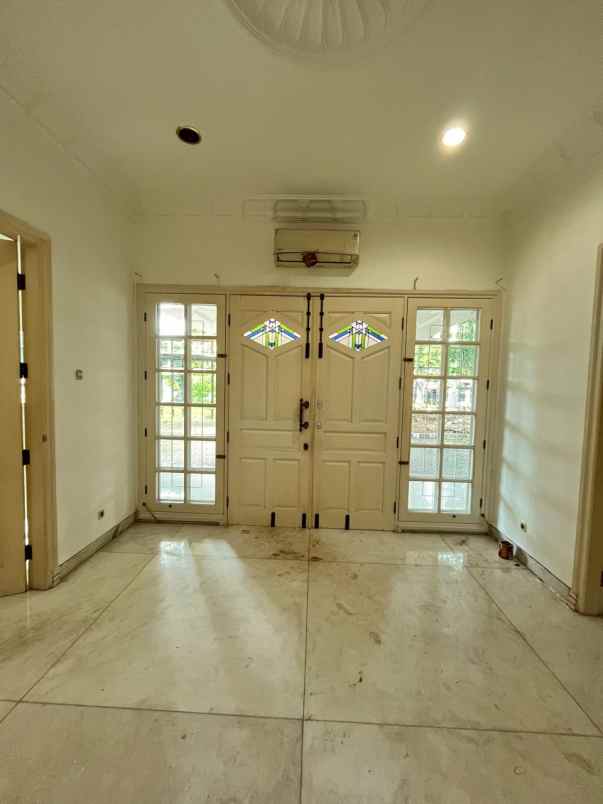 disewakan rumah menteng