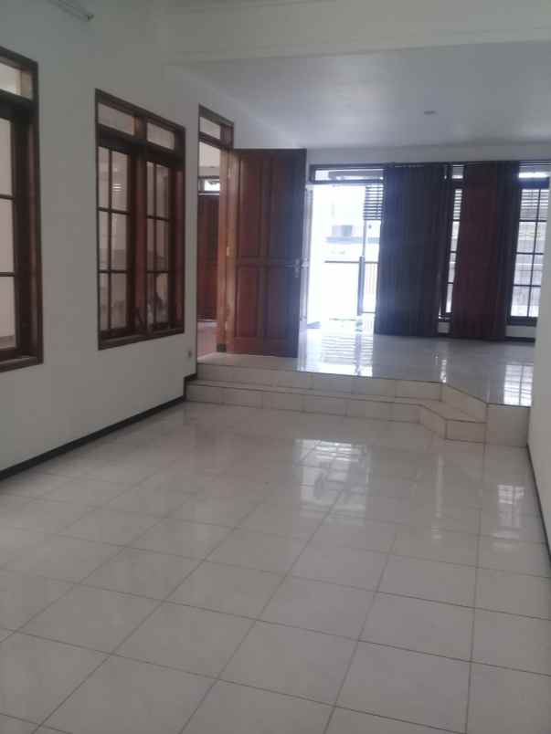 disewakan rumah mojoklanggru wetan