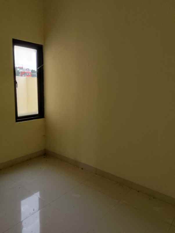 disewakan rumah non furnished lokasi strategis bekasi