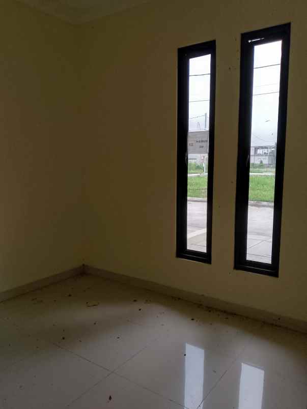 disewakan rumah non furnished lokasi strategis bekasi