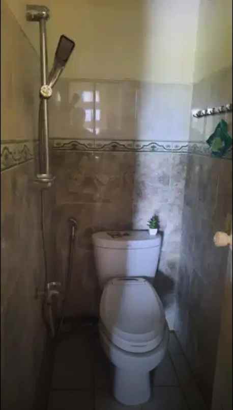 disewakan rumah palm spring regency