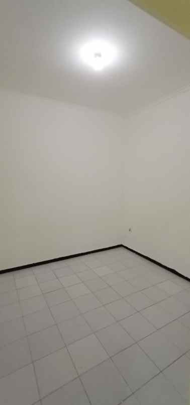 disewakan rumah perum citra tropodo