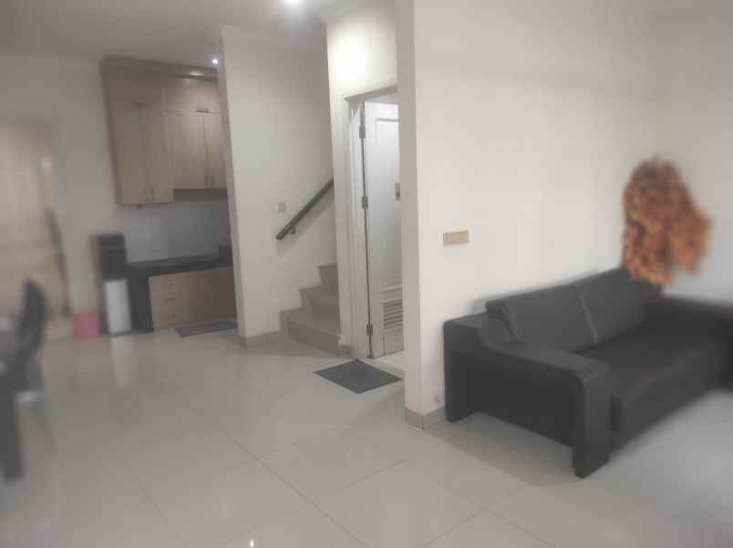 disewakan rumah rumah cluster west europa