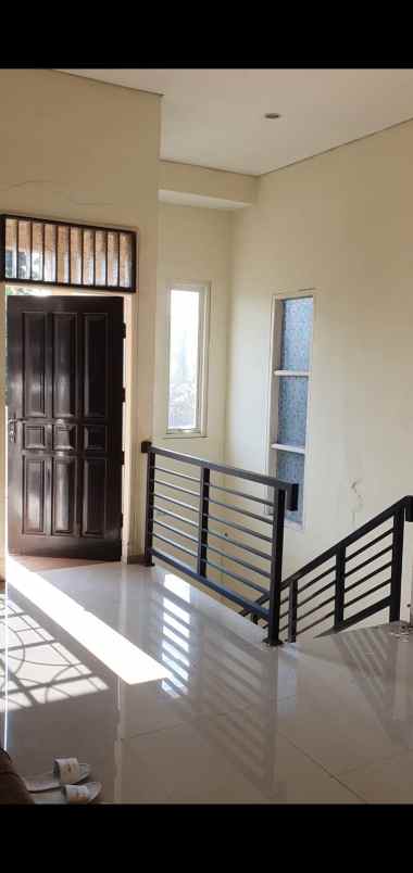 disewakan rumah wiguna tengah