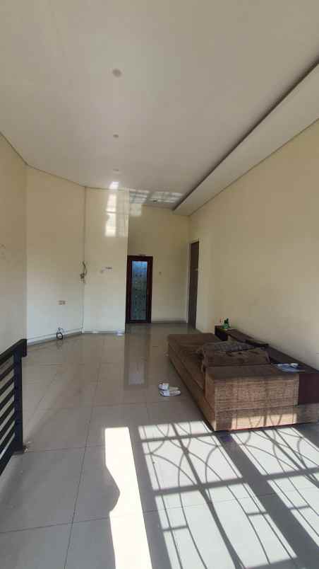 disewakan rumah wiguna tengah