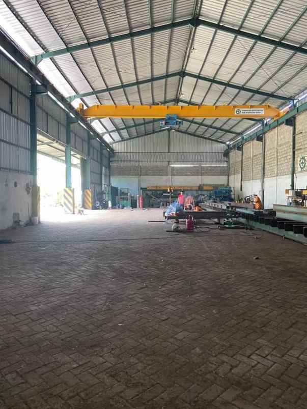 gudang siap operasi lokasi balongbendo krian