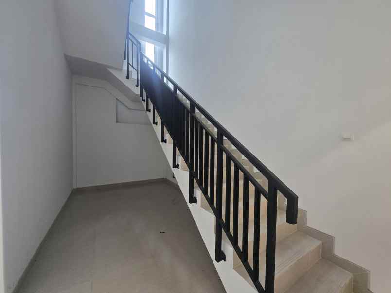 gudang siap pakai bebas pungli di bitung tangerang