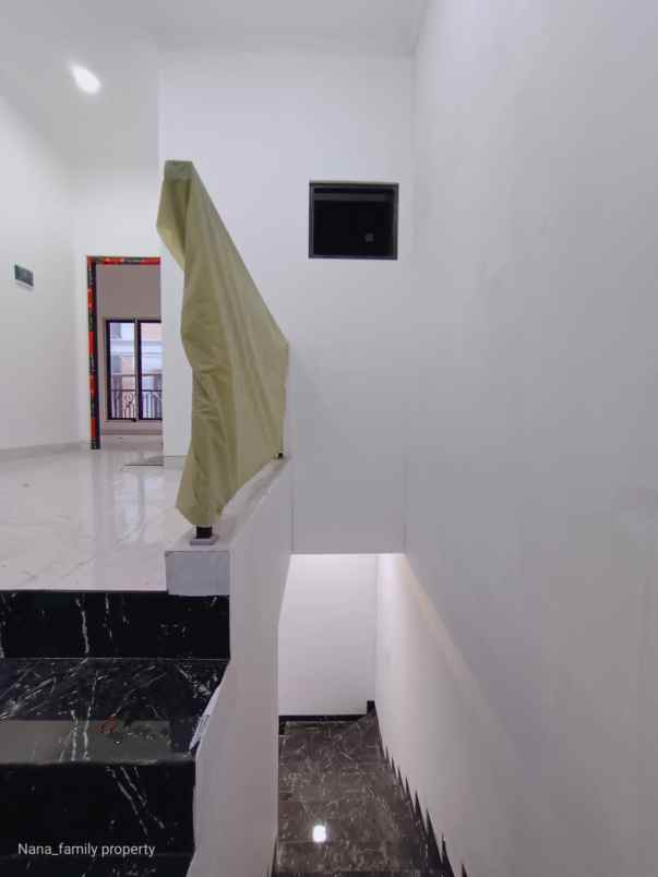 hanya 1 unit tersedia rumah cluster modern di bintaro