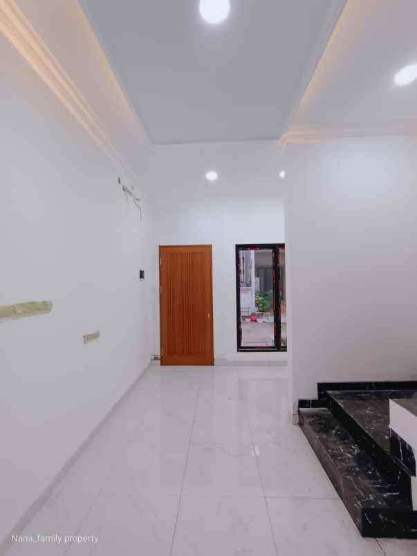 hanya 1 unit tersedia rumah cluster modern di bintaro