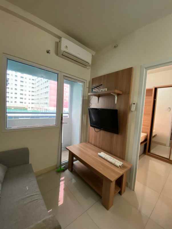 jual apartemen 2 kamar furnish di green pramuka city