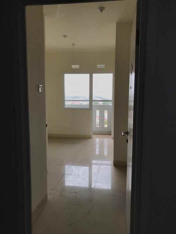jual apartemen 2 kamar kosongan di green pramuka city