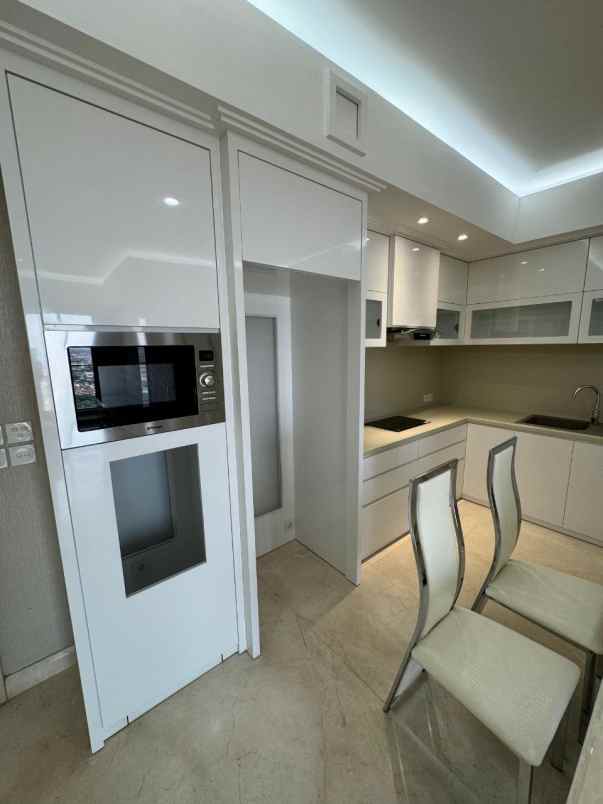 jual apartemen the peak residence strategis