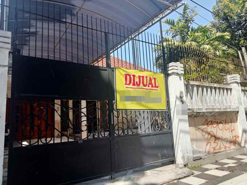 jual rumah bagus kawasan ketabang pusat kota surabaya