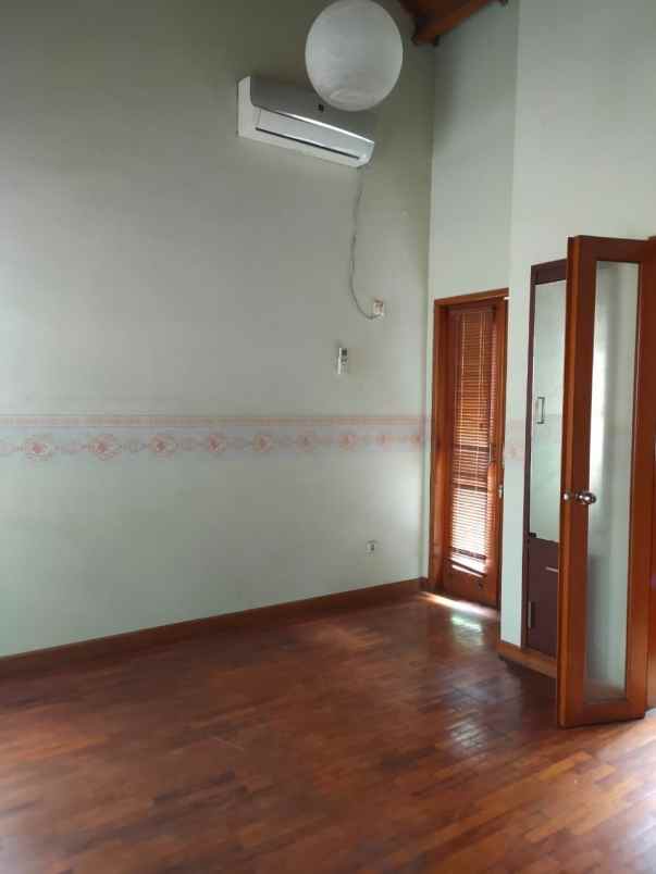 jual rumah di setraduta bandung 2 lantai
