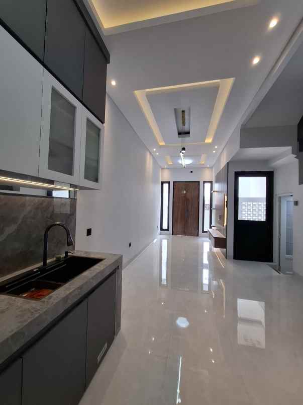 jual rumah modern kontemporer di ciganjur jagakarsa