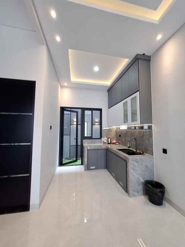 jual rumah modern kontemporer di ciganjur jagakarsa