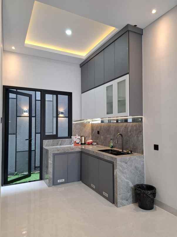 jual rumah modern kontemporer di ciganjur jagakarsa