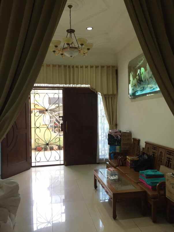 jual rumah taman palem lestari jak bar